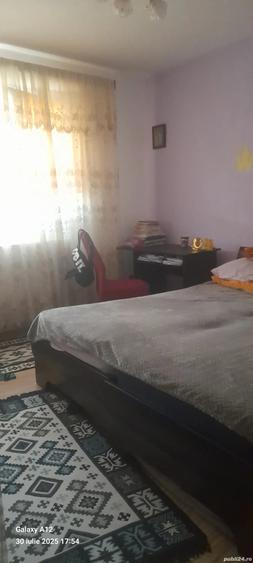 Apartament cu 3 camere decomandat în Pașcani