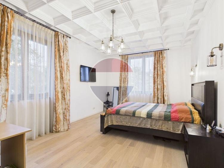 Casă individuală cu 5 camere cu Teren 448 Mp în Brâncoveanu