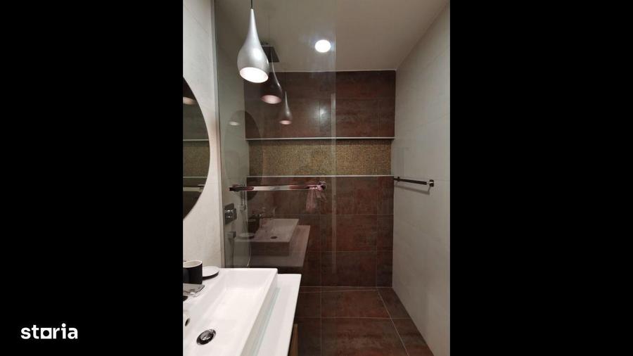 Apartament cu 2 camere, mobilat în Tei