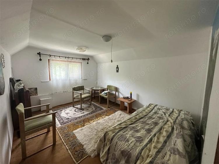 Casă cu 1 camere cu Teren 647 Mp în Central
