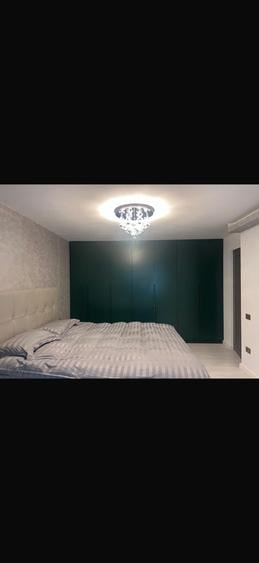 Apartament cu 4 camere decomandat în Faleza Nord