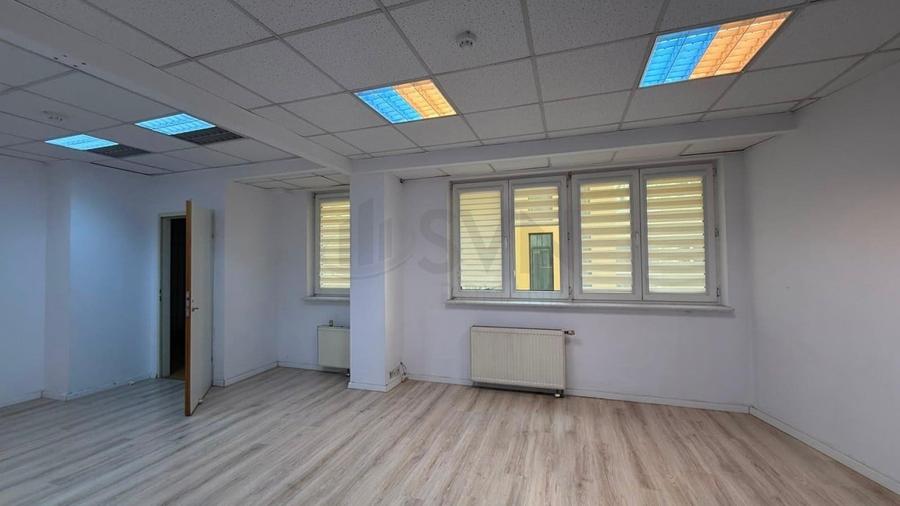 Birou, de 370 mp, în Calea Victoriei