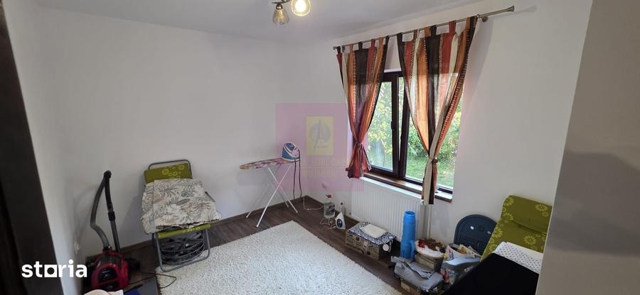 Vila 6 camere de vanzare in Banesti - 10