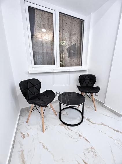 Apartament cu 3 camere decomandat în Micro 13