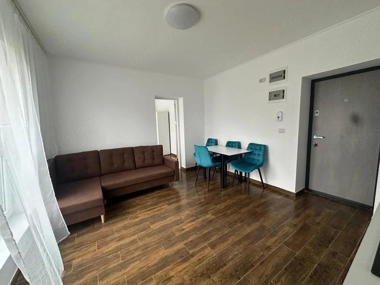 Apartament cu 2 camere semidecomandat în Stupini
