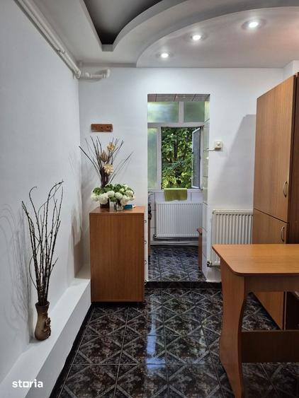 Apartament cu 2 camere decomandat în Trivale