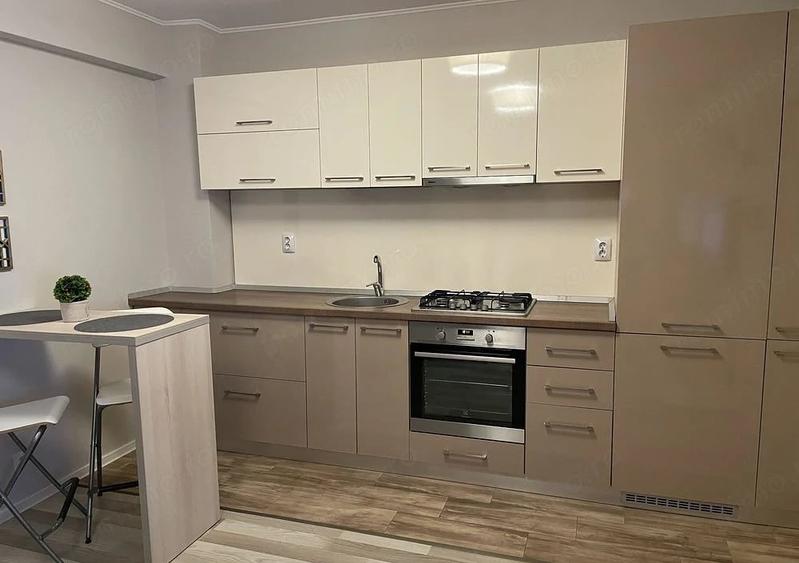 Apartament cu 2 camere semidecomandat în Central