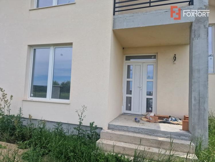 Casă individuală cu 5 camere cu Teren 617 Mp în Moșnița Veche