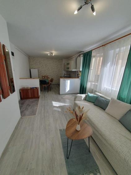 Apartament cu 2 camere semidecomandat în Florești