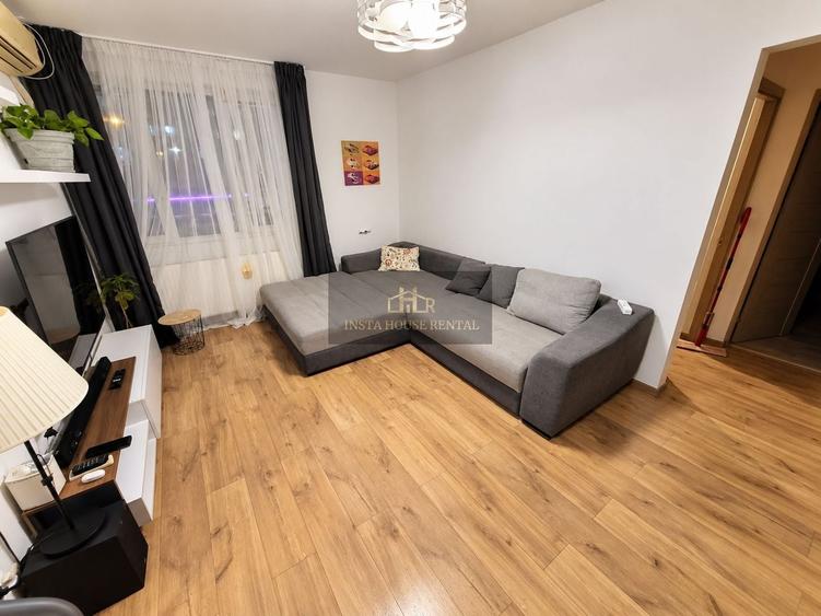 Apartament cu 2 camere semidecomandat, mobilat în 1 Mai