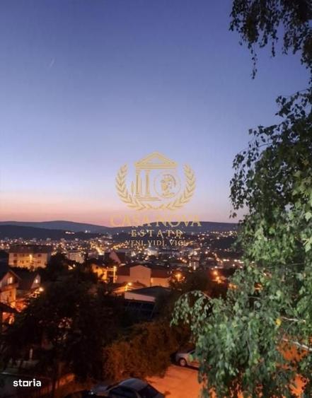 Apartament cu 3 camere în Zorilor