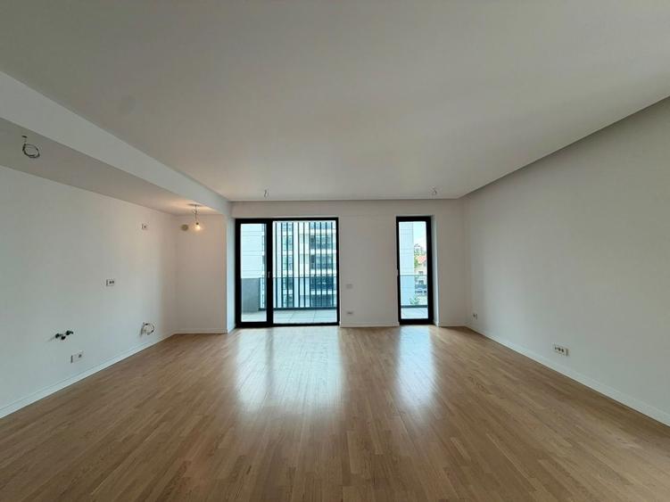 Apartament cu 3 camere în Iancu Nicolae