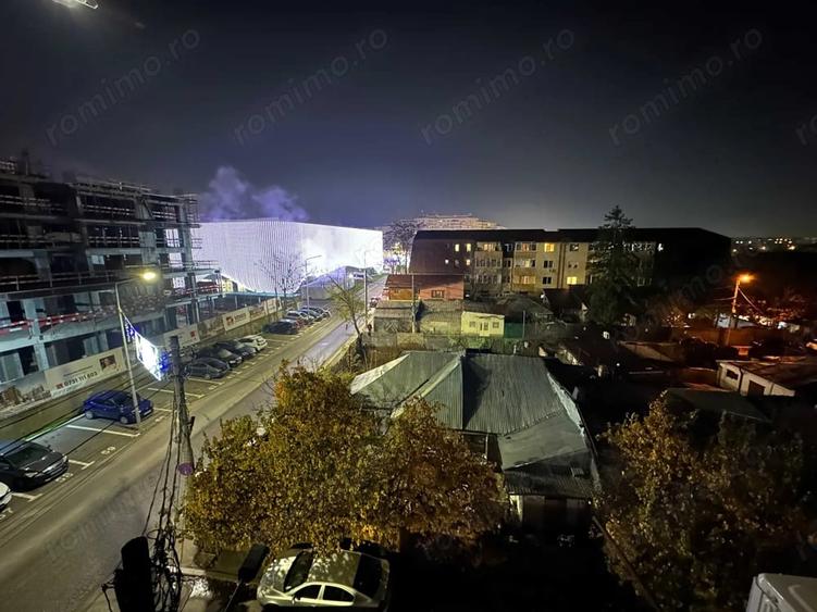 Apartament cu 3 camere decomandat, mobilat în Apărătorii Patriei