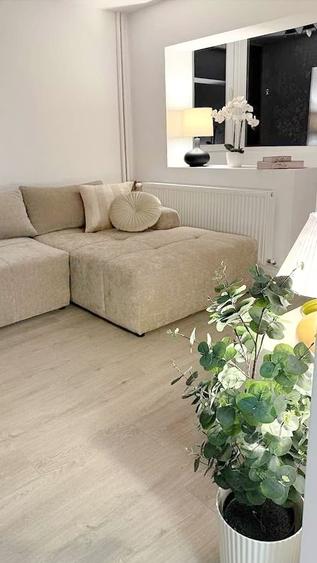 Apartament cu 4 camere decomandat în Ștefan cel Mare