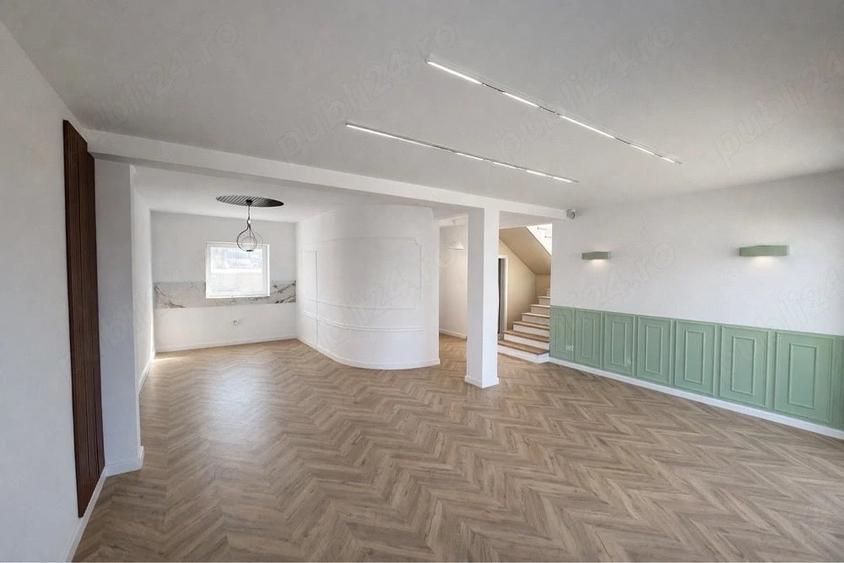 Casă cu 5 camere cu Teren 433 Mp în Oncea