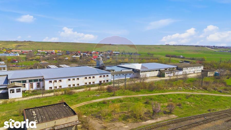 Spațiu comercial, de 11,500 mp, în Central