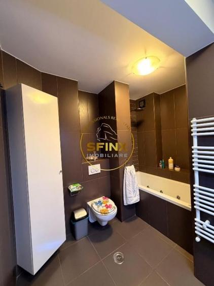 Apartament cu 3 camere semidecomandat, mobilat în Calea Călărașilor