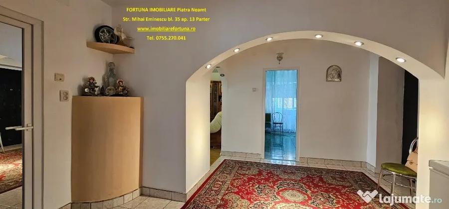 Apartament cu 3 camere decomandat în Calea Romanului