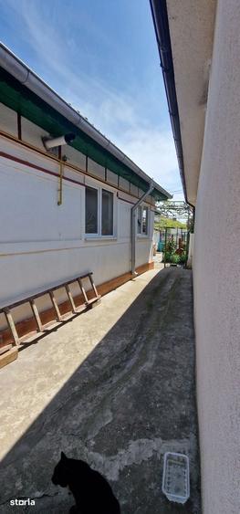 Casă cu 3 camere cu Teren 281 Mp în Central