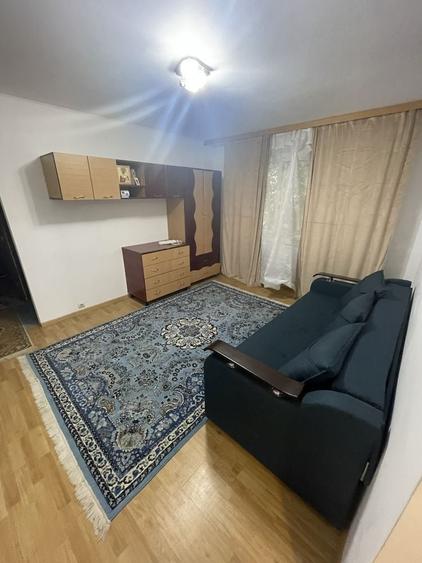 Apartament cu 2 camere semidecomandat în Zimbru