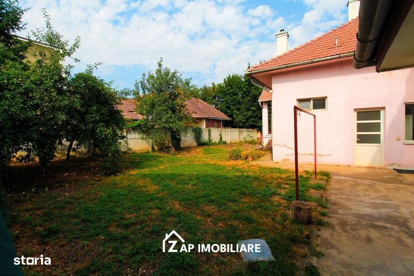 Casă cu 4 camere în Central