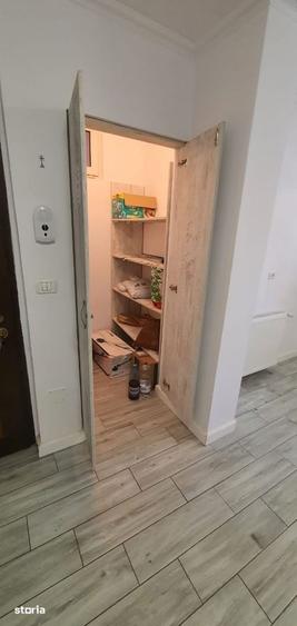 Apartament cu 4 camere decomandat în Rogerius