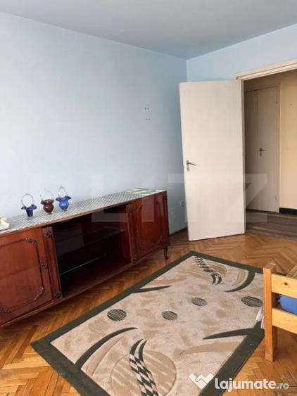 Apartament cu 3 camere decomandat în Nicolae Bălcescu