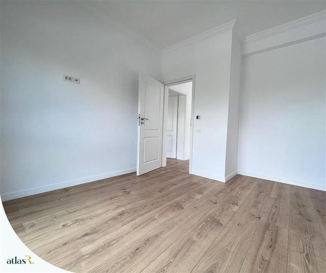 Casă individuală cu 4 camere cu Canalizare în Valea Ursului
