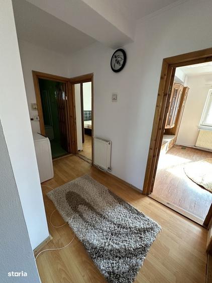 Apartament cu 3 camere decomandat în Central