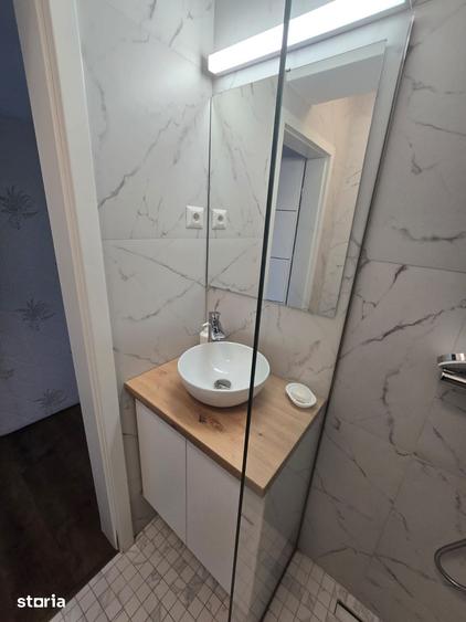 Apartament cu 3 camere în Zorilor