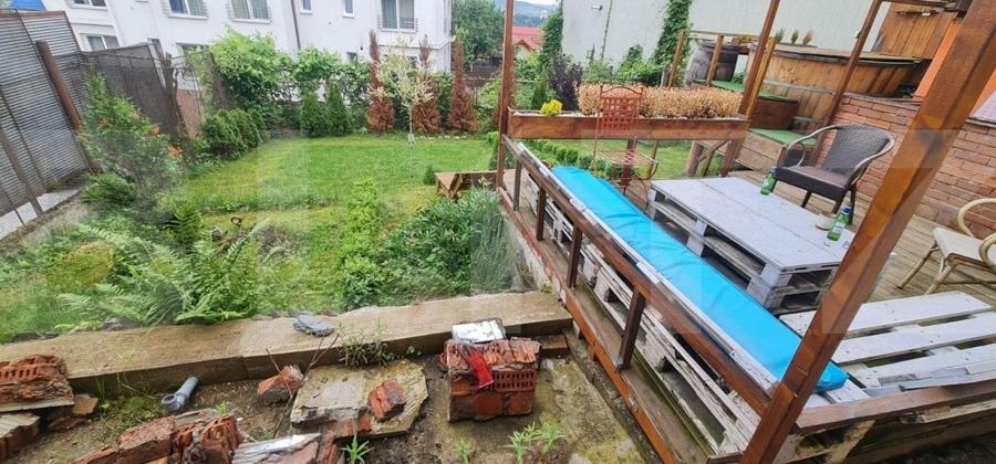 Casă individuală cu 10 camere cu Garaj în Zorilor