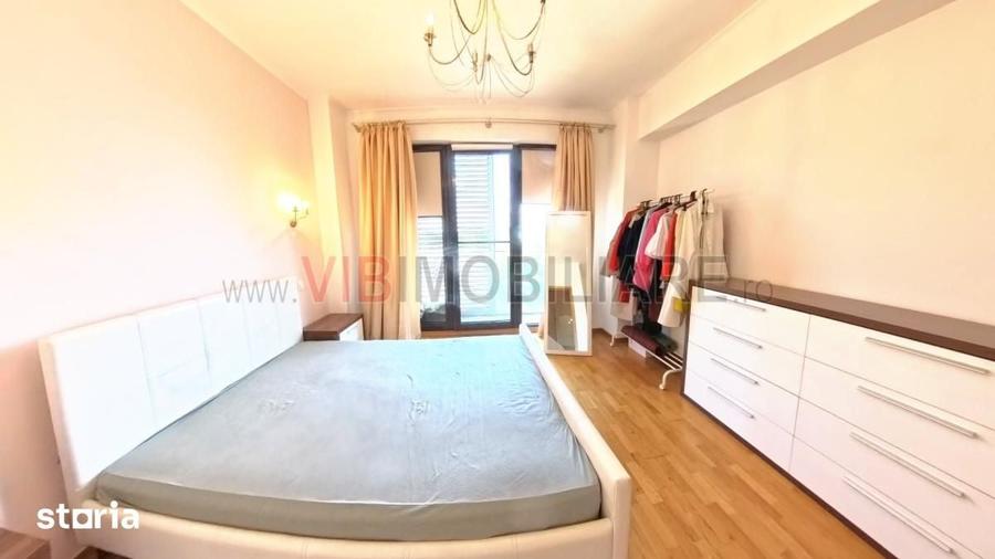 Apartament cu 3 camere semidecomandat în Aviatorilor
