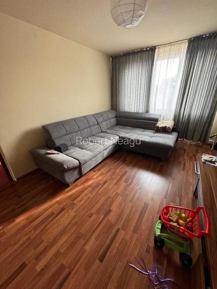 Apartament 3 Camere | Brancoveanu | Decomandat | Centrala Proprie | Parcare