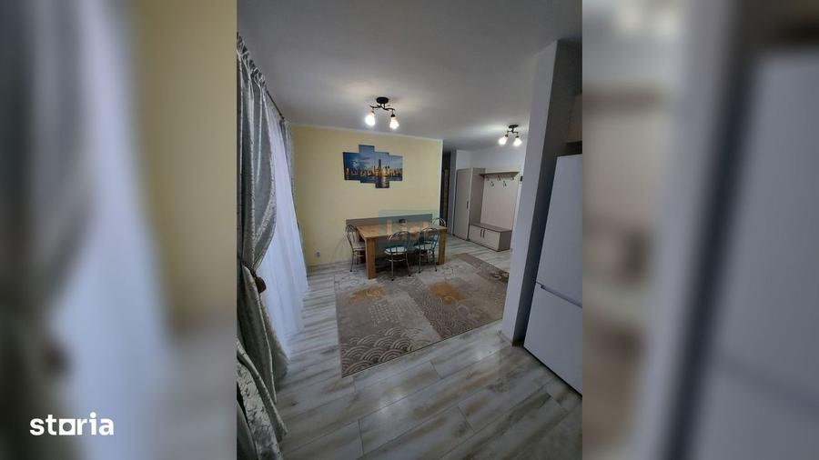 Apartament cu 3 camere semidecomandat, mobilat în Florești