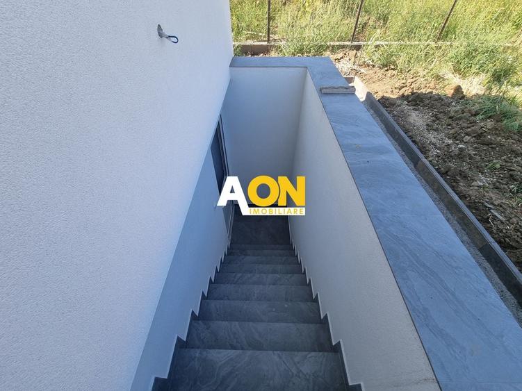 Casă individuală cu 4 camere cu Canalizare în Cetate