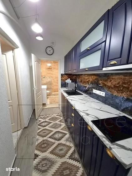 Garsonieră decomandată în Central