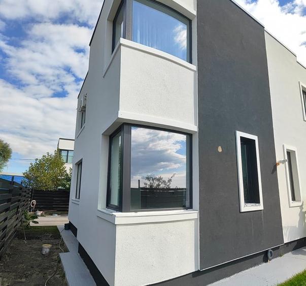 Casă individuală cu 5 camere cu Canalizare în Clinceni
