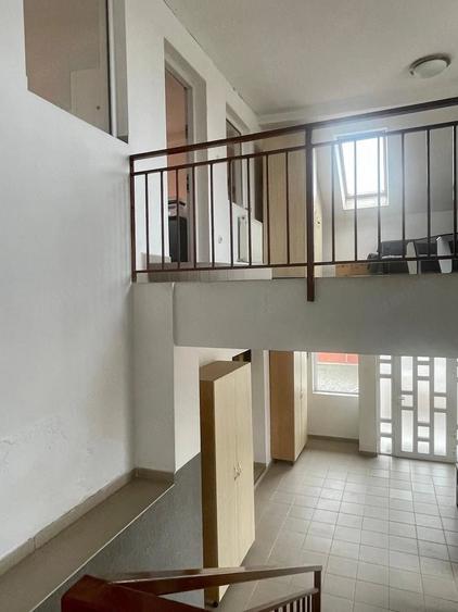 Spațiu comercial, de 700 mp, în Periferie