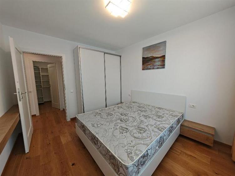 Apartament cu 3 camere decomandat, mobilat în Astra