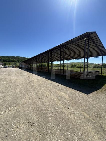Spațiu industrial, de 1,019 mp, în Românași