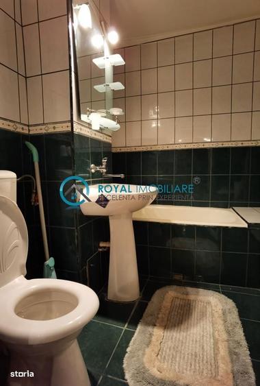 Apartament cu 2 camere decomandat, mobilat în Republicii