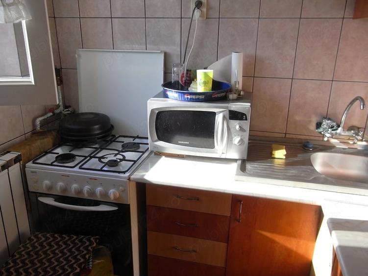 Garsonieră decomandată în Central