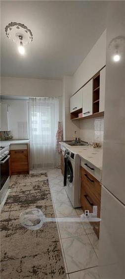 Apartament cu 3 camere decomandat în Dancu