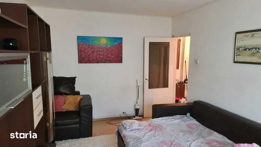Apartament cu 2 camere decomandat în Galata