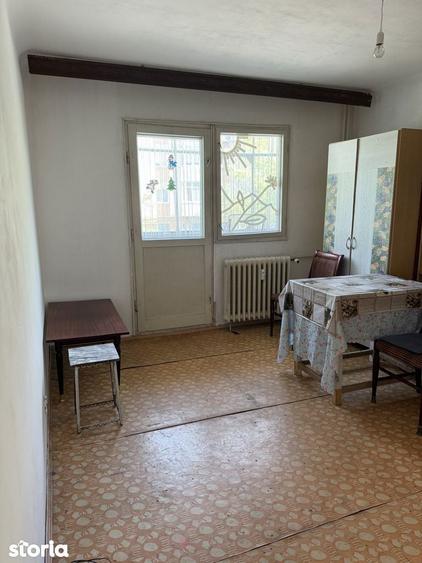 Brazda, etaj 1/4, pre? 65 000 u?or negociabil - 1