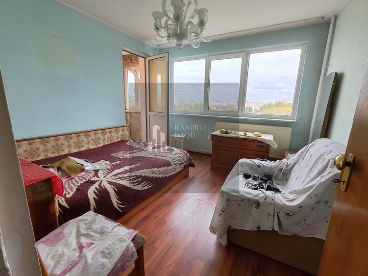 Apartament cu 3 camere semidecomandat, mobilat în Brâncoveanu