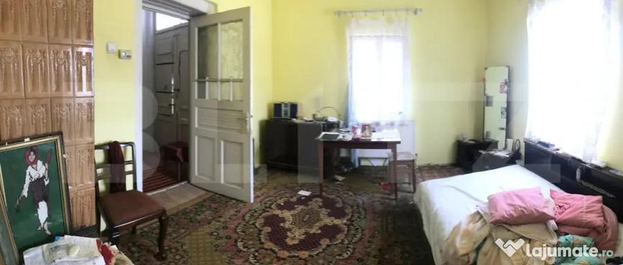 Casă cu 4 camere cu Teren 3920 Mp în Ulmi