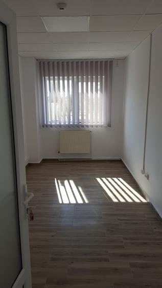 Birou, de 230 mp, în Exterior Sud
