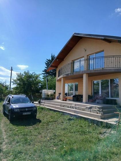 Casă cu 3 camere în Climești