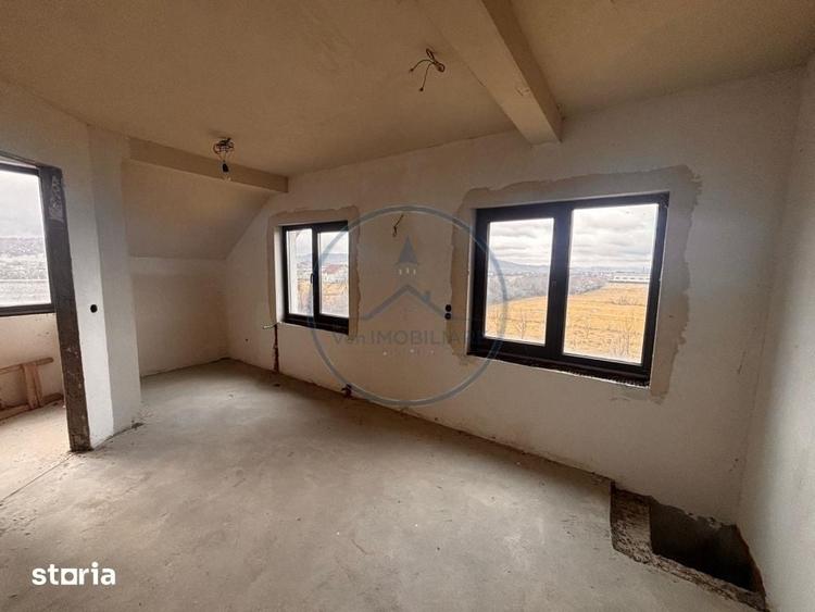 Casă cu 5 camere cu Teren 7000 Mp în Josenii Bârgăului
